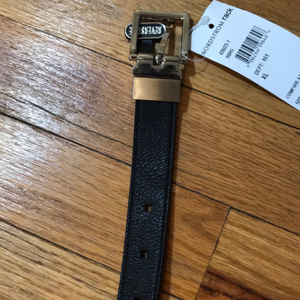 Black/brown reversible belt